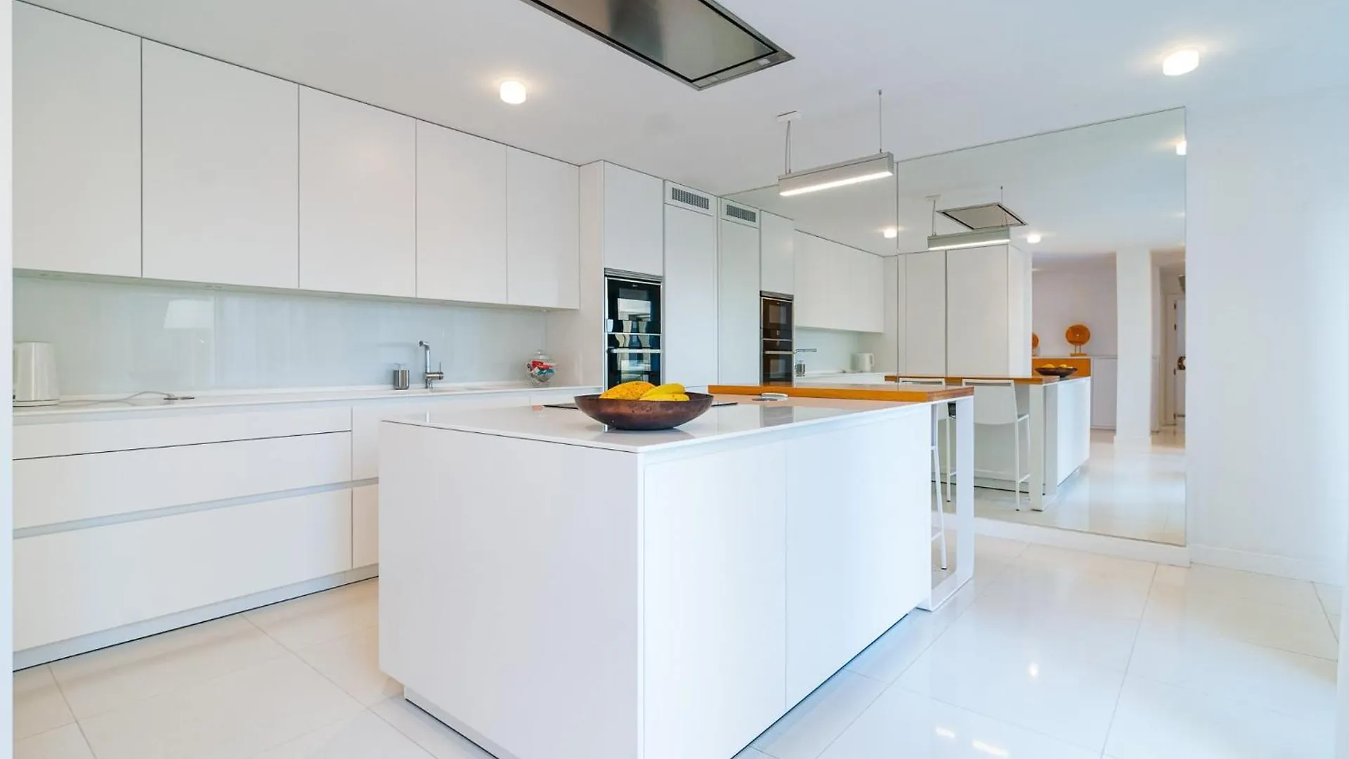 Luxurious Apartment In Terrazas Del Duque Costa Adeje