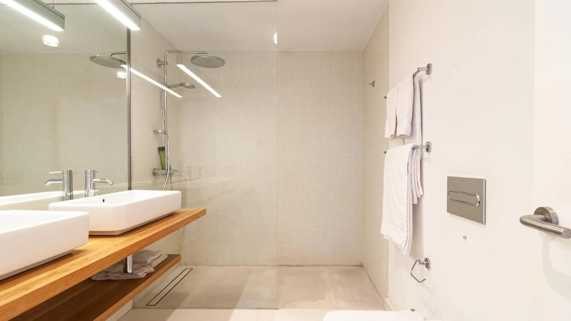 Luxurious Apartment In Terrazas Del Duque Costa Adeje  Spain